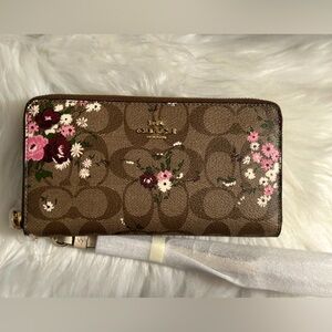 Long Zip Around Coach Wallet with evergreen floral print